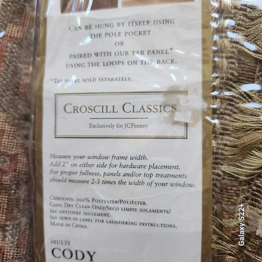2 Croscill Classic Home convertible valances Use pole pockets or tabs 52x16